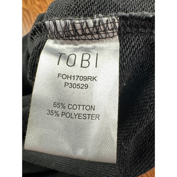 NWOT Tobi Black Silver Button on Sleeves Sweatshirt Small/Petite - Picture 4 of 8